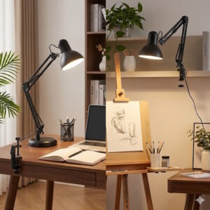 Alternative view of Lampara Velador articulada con base y morsa